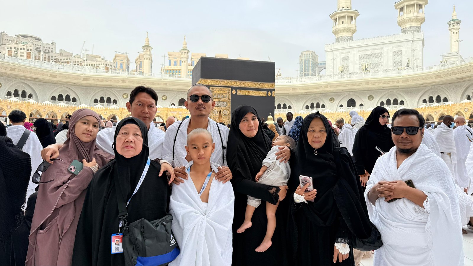 Khidmat di Hadapan Baitullah